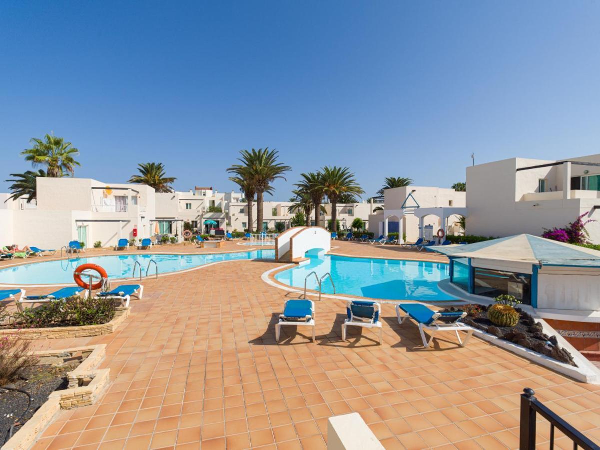 Homeforguest Moderno Apartamento Con Piscina En Коральео Экстерьер фото