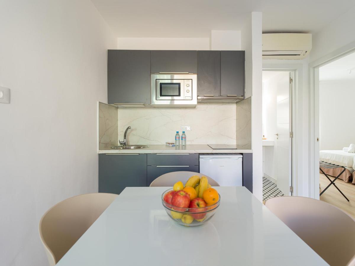 Homeforguest Moderno Apartamento Con Piscina En Коральео Экстерьер фото