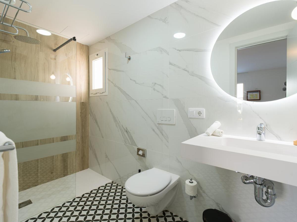 Homeforguest Moderno Apartamento Con Piscina En Коральео Экстерьер фото